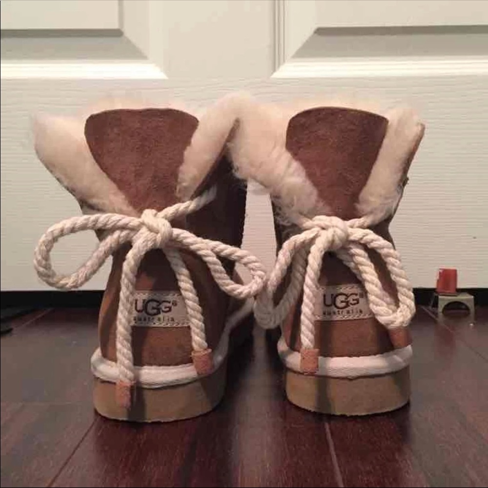 UGG Rope Bailey Bow Mini Boot